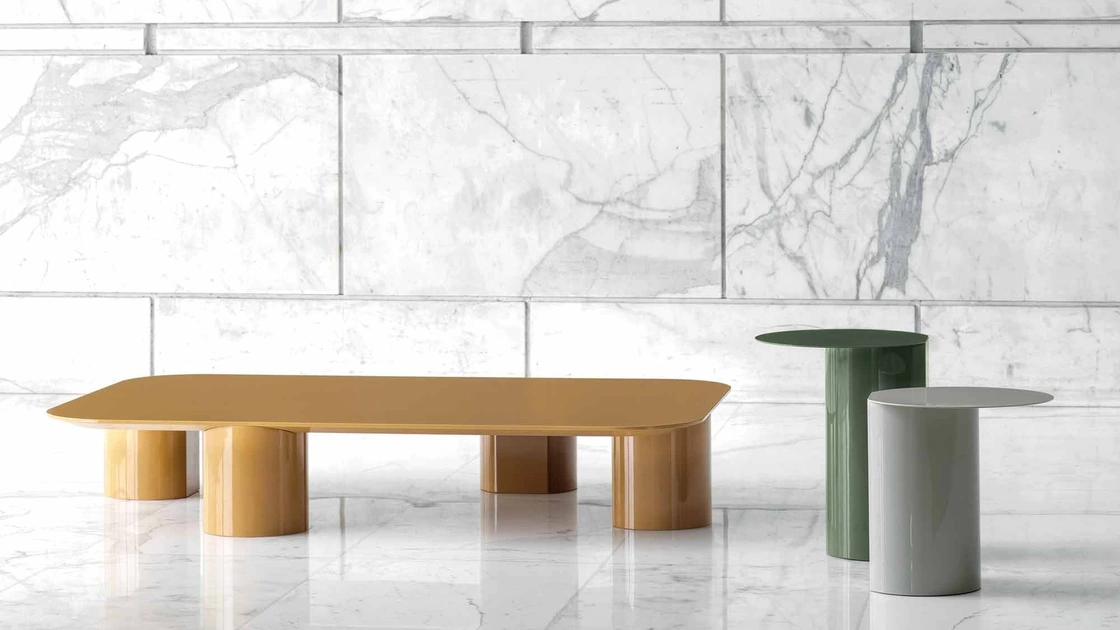 Tavolino Elly in laccato lucido di Frigerio