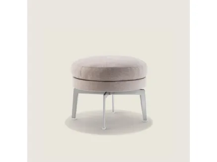 Pouf Feel Good in tessuto con gambe in metallo di Flexform