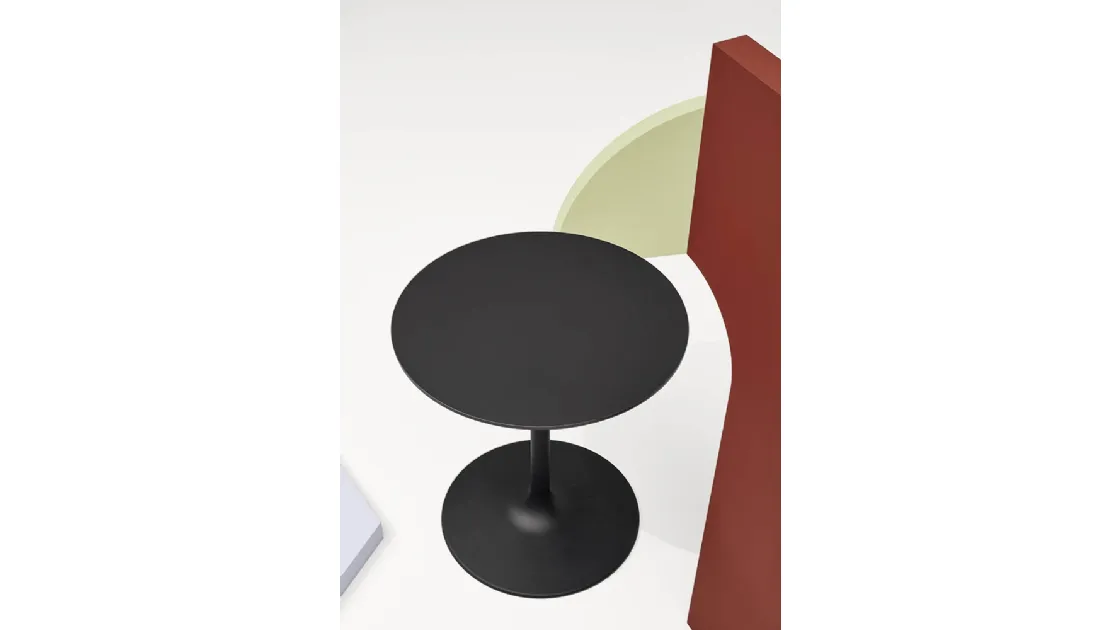 Tavolino Flink Table in acciaio Nero goffrato di Infiniti