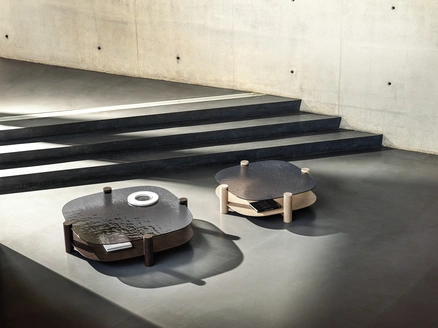 Tavolino Pavos in vetro e legno di Frigerio