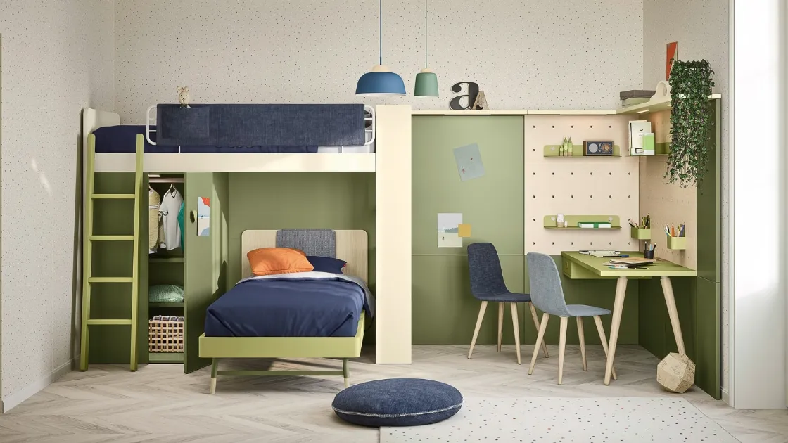 Cameretta con letti a castello armadi e scrivania a boiserie Kids space 11 di Nidi