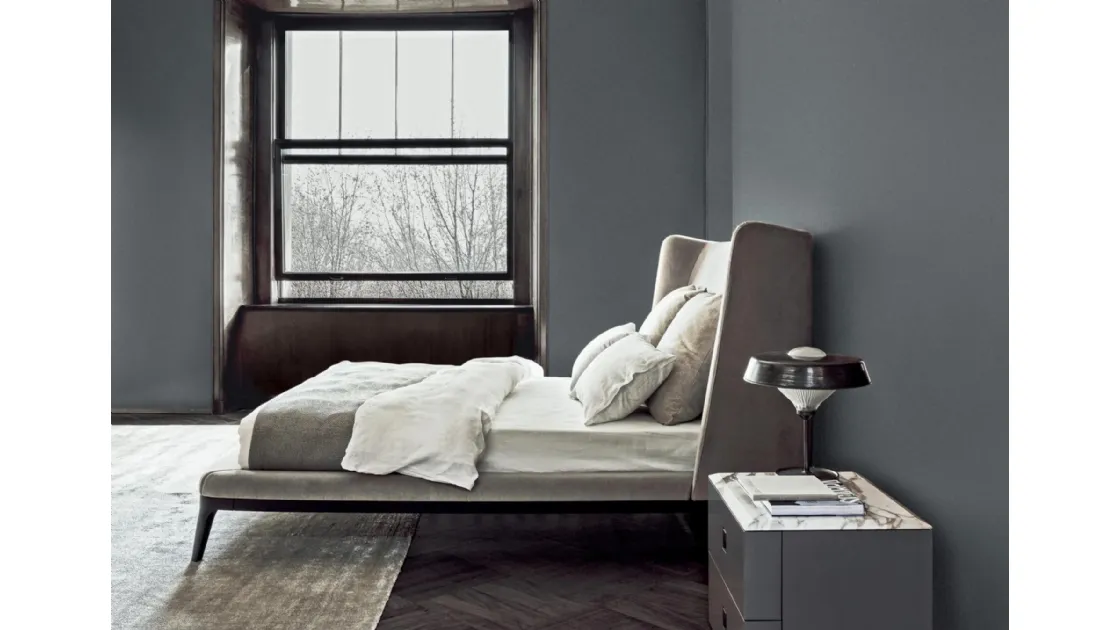 Letto Dragonfly in tessuto con testiera di Flexform