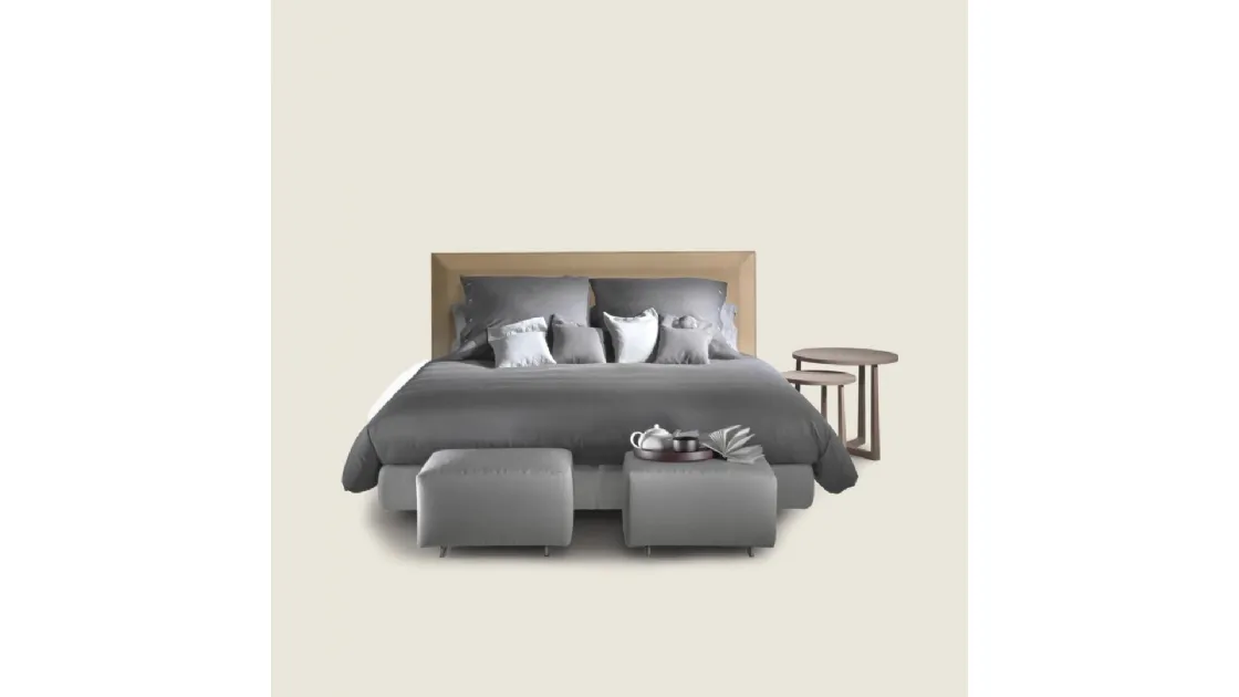 Letto con testiera rivestita in cuoio Eden di Flexform