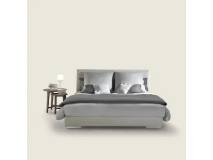 Letto con testiera in tessuto imbottito Magnum di Flexform