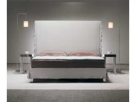 Letto matrimoniale imbottito e sfoderabile con testiera alta White High di Horm