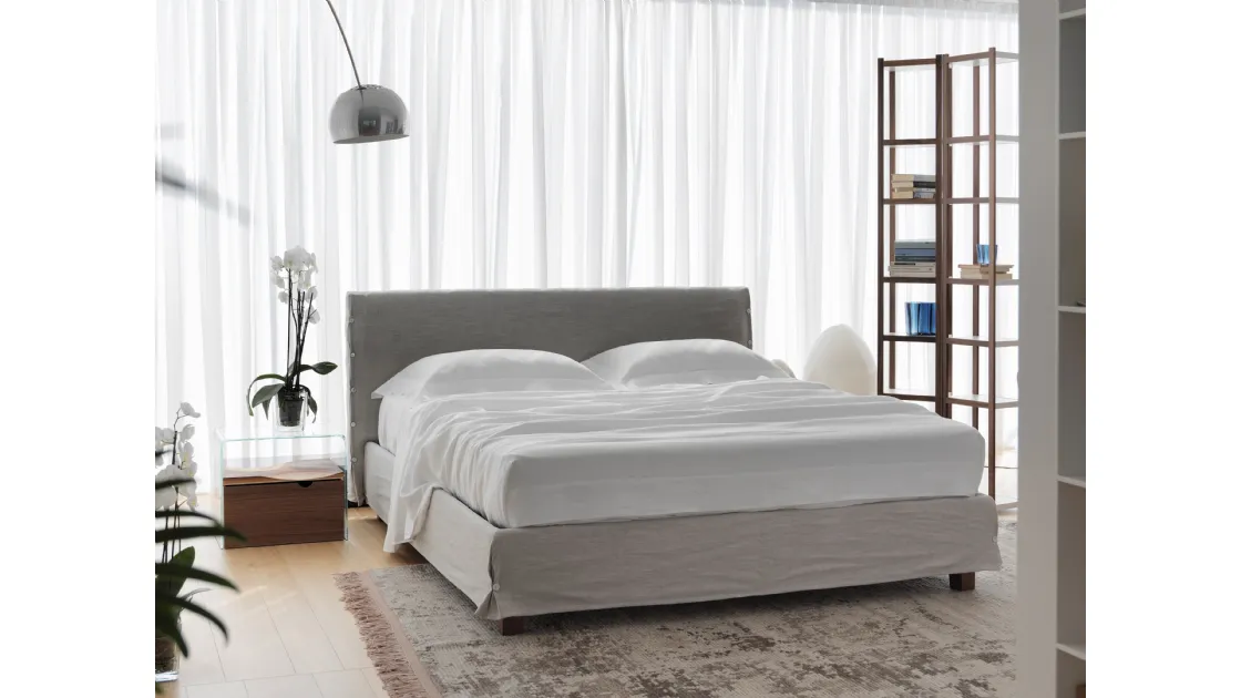 Letto in tessuto con testiera  White di Horm