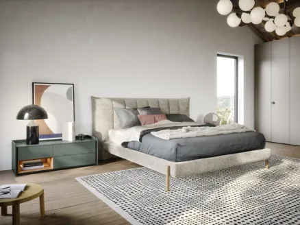 Letto in tessuto con testiera imbottita, con cuciture verticali Groove di Novamobili