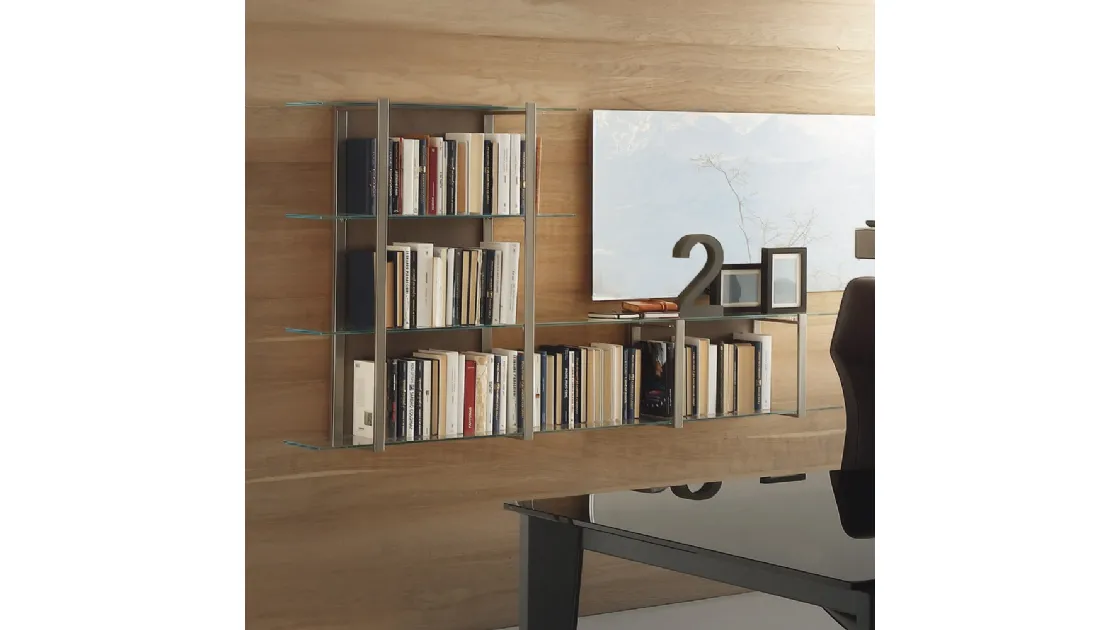 Libreria sospesa Icon 05 in metallo e vetro di Ponti Terenghi