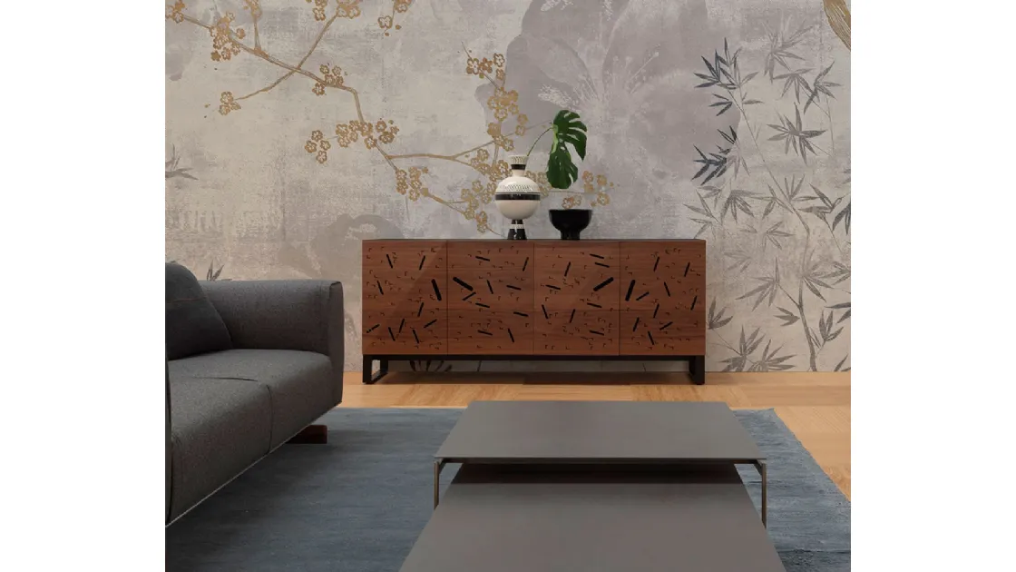 Madia con ante in legno incise a laser Riddled Front di Horm