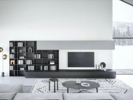 Parete attrezzata con libreria Wall 12 01 in laccato opaco di Novamobili