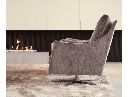 Poltrona in tessuto con base girevole in alluminio Boss di Flexform