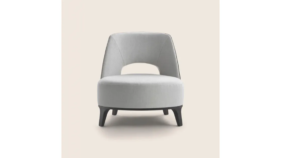 Poltroncina in tessuto imbottito Ermione di Flexform