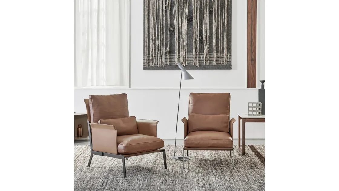 Poltrona in cuoio con cuscini in pelle Happy-Hour di Flexform