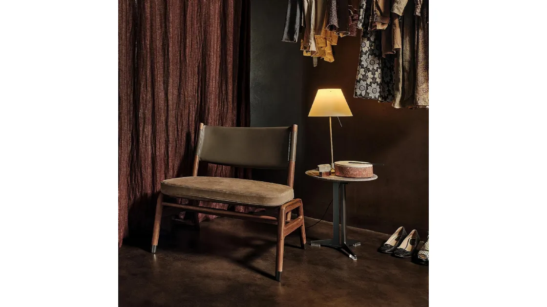 Poltroncina in legno, cuoio e tessuto Ortigia SH di Flexform