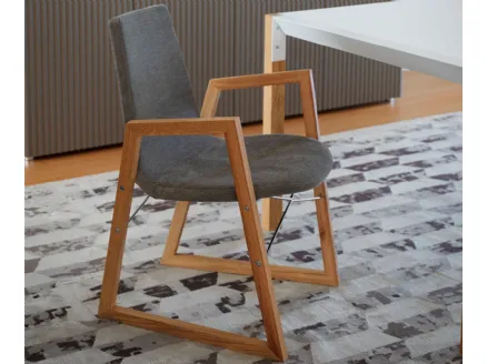 Sedia in legno rivestita in tessuto Ray poltroncina di Horm