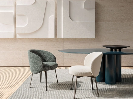 Sedia Hug in tessuto imbottito di Frigerio