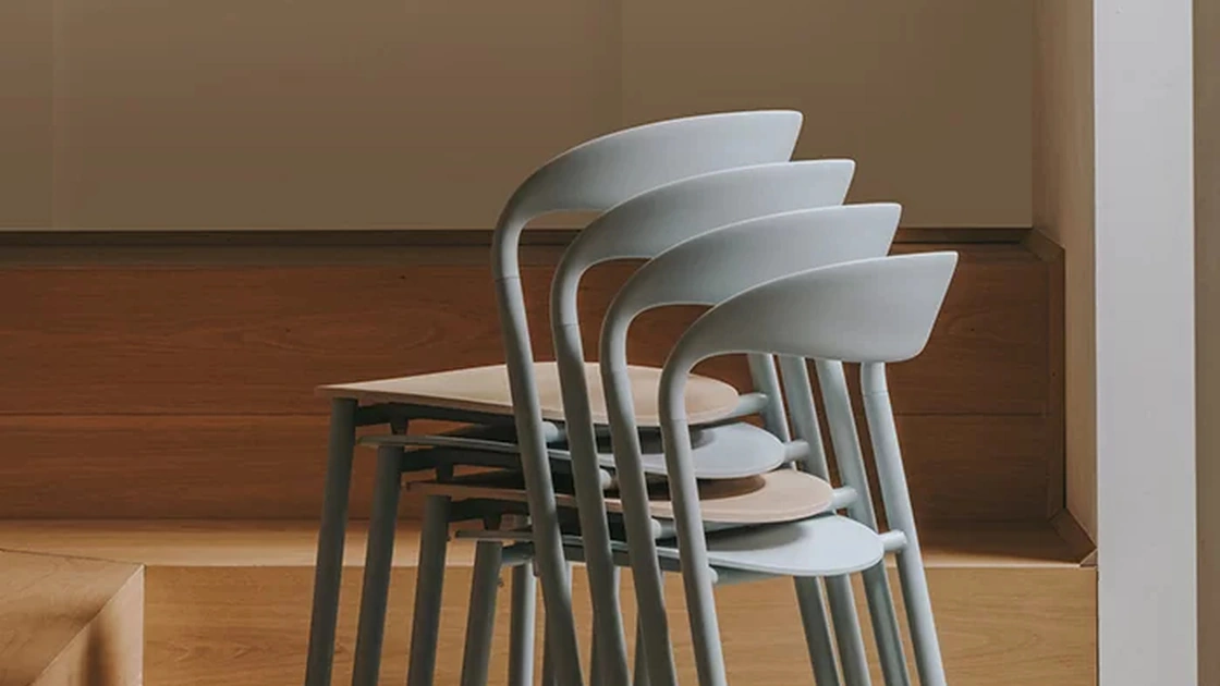 Sedia impilabile Hawi di LaPalma