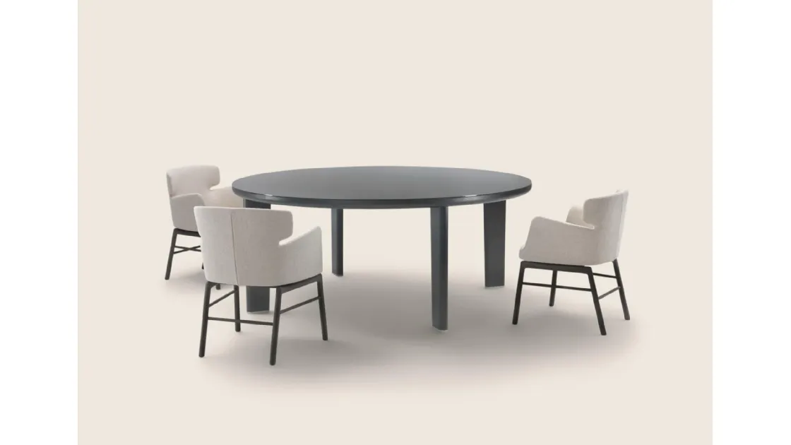 Tavolo Arnold con piano in vetro e struttura in legno di Flexform