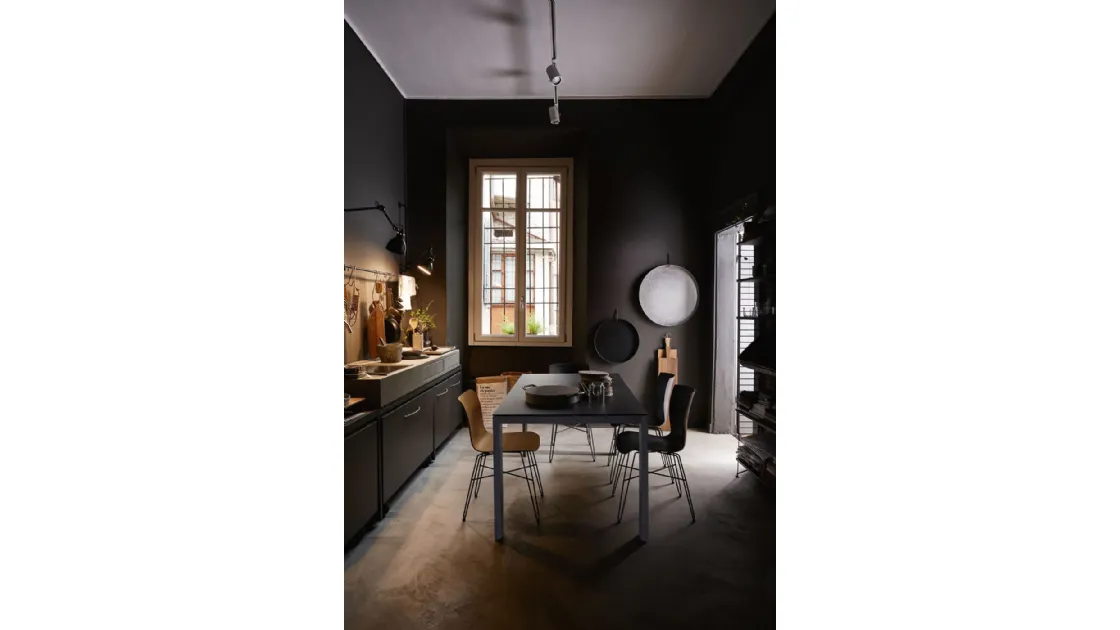 Tavolo allungabile con top in laminato e struttura in alluminio verniciato Level di Colico