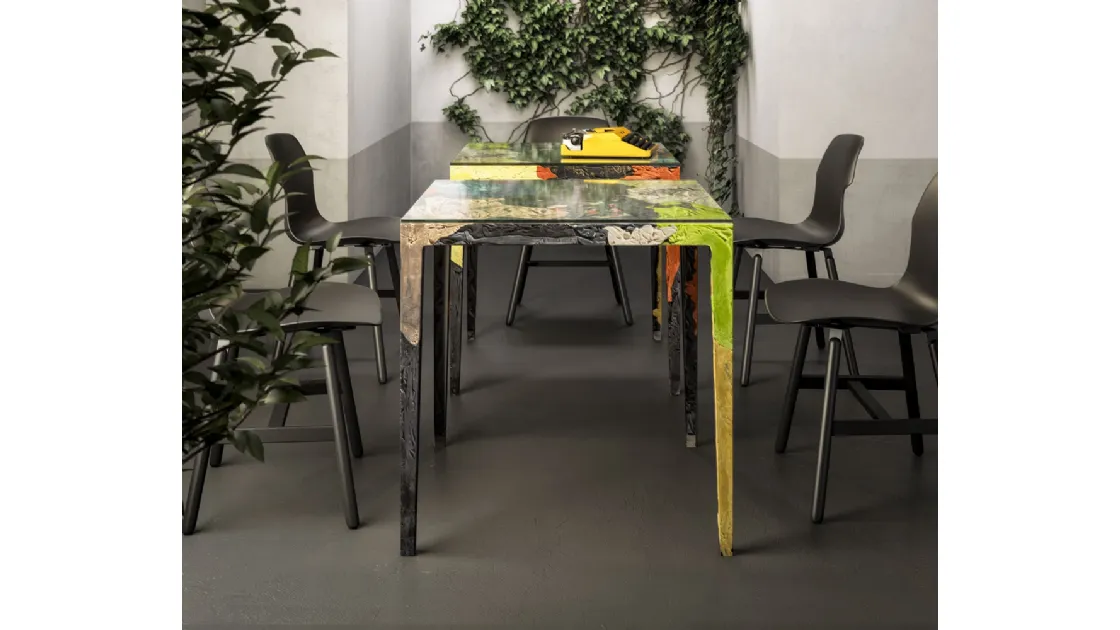 Tavolo di design in tessuto e resina Remember me bistrot di Horm
