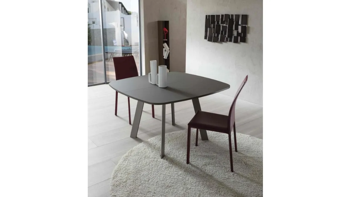 Tavolo allungabile Upper Round con top in laminato Fenix di Sedie Brianza