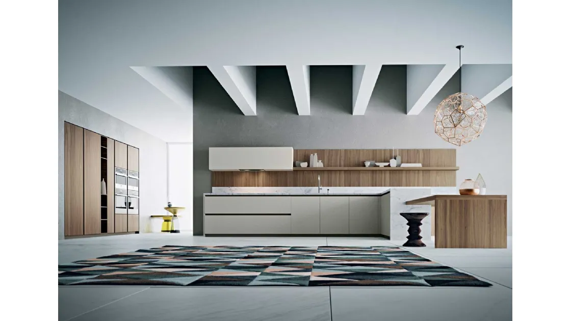 Cucina Moderna Area 22 Gola con penisola in laccato e noce canaletto con top in marmo di Dibiesse