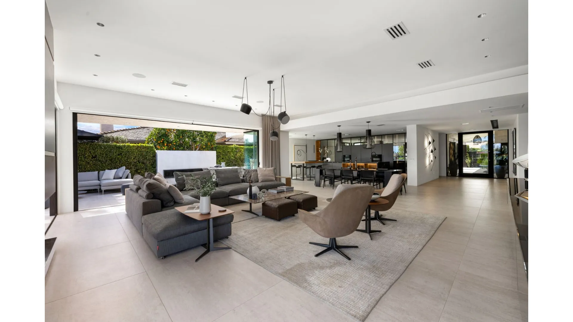 20 Lafayette Dr, Rancho Mirage, CA