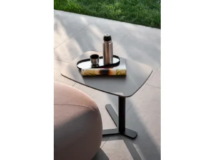 Tavolino da giardino Yo con top in HPL di LaPalma